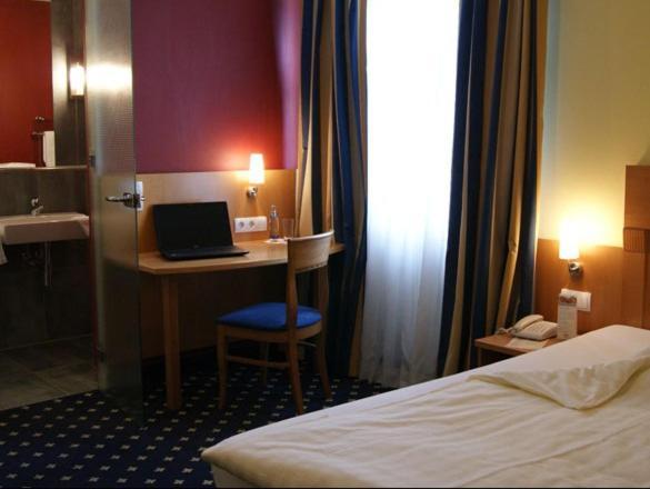 Hotel Rauch Attendorn Bagian luar foto
